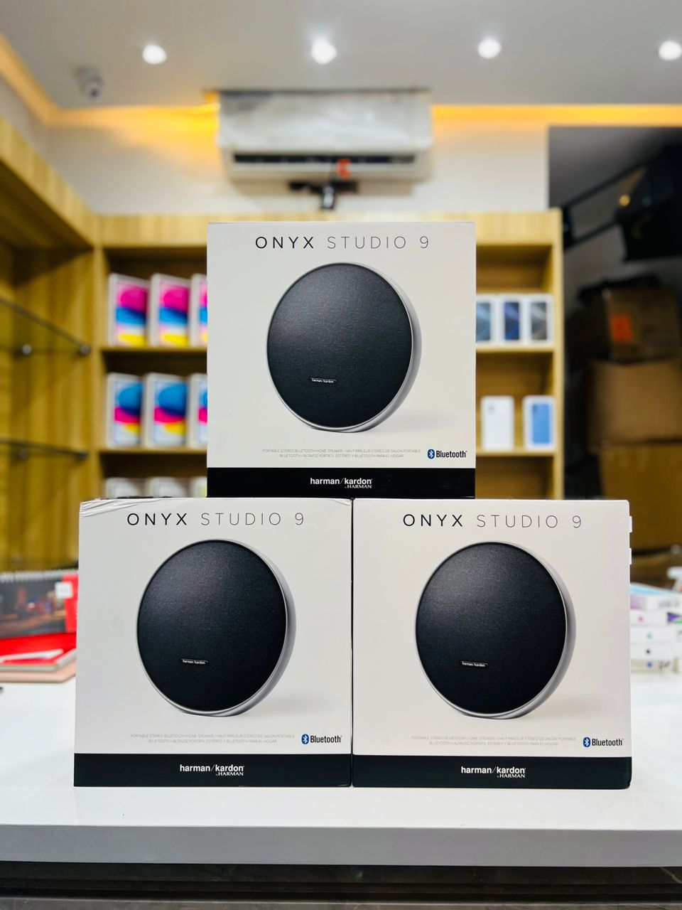 Harman Kardon Onyx Studio 9